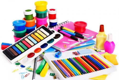 女性创业新蓝海 文具与化妆品加盟的时代机遇